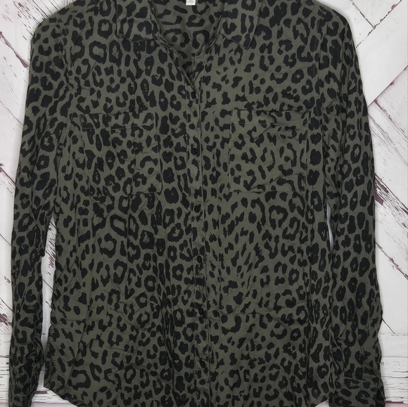 Lucky Brand Animal Print Buttoned Down Shirt - Picture 4 of 4
